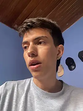 Juan Gomezz26 online show from January 13, 9:20 pm