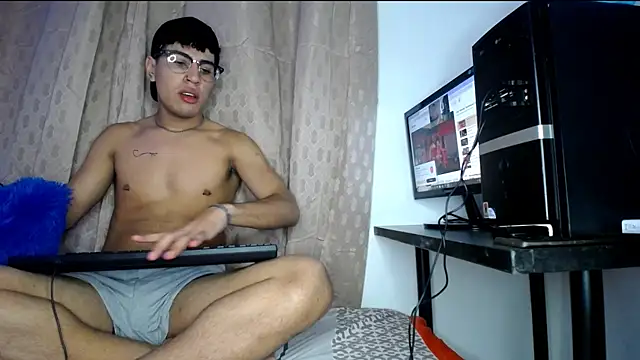 black men9 online show from December 22, 5:26 am