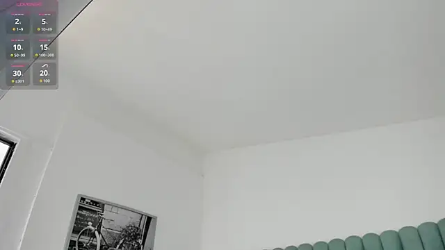 Snapshot of Scarlett__Noir chatting on April 26, 7:44 pm Scarlett Noir online show from April 26, 7:44 pm