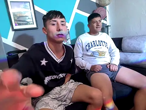 Snapshot of alex_stivenn chatting on December 14, 12:10 pm alex stivenn online show from December 14, 12:10 pm