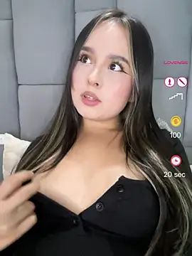 Snapshot of Mimi_miau19 chatting on June 3, 7:08 pm Mimi miau19 online show from June 3, 7:08 pm