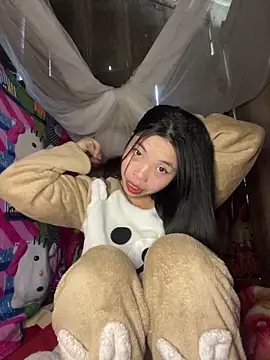 lux-su online show from February 3, 5:49 am