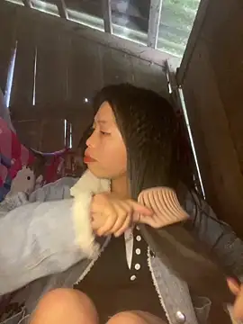 lux-su online show from March 15, 5:46 am