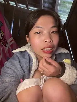 lux-su online show from March 16, 5:44 am