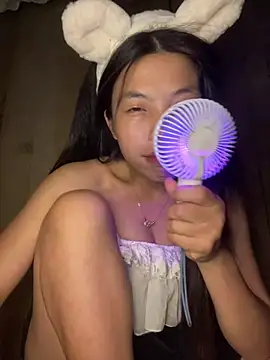 lux-su online show from May 25, 3:51 pm