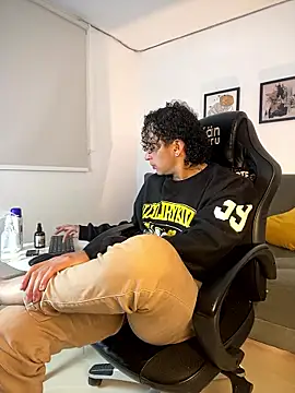 Jay Taylor online show from January 11, 10:37 pm