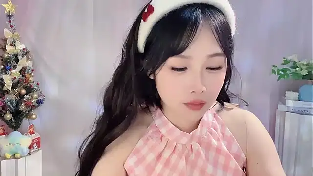 Snapshot of Pinkgirl520 chatting on December 21, 1:51 pm Pinkgirl520 online show from December 21, 1:51 pm