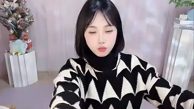 Snapshot of Pinkgirl520 chatting on January 19, 2:10 pm Pinkgirl520 online show from January 19, 2:10 pm