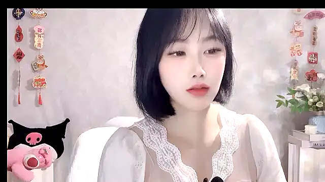 Snapshot of Pinkgirl520 chatting on February 26, 2:10 am Pinkgirl520 online show from February 26, 2:10 am