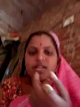 Snapshot of Roshni_shakya chatting on December 16, 7:13 am Roshni shakya online show from December 16, 7:13 am