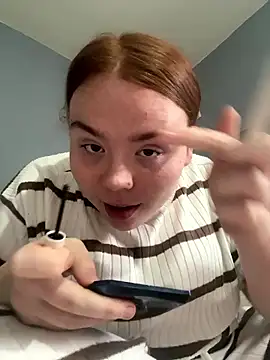 Snapshot of AnnieAinsx chatting on January 19, 11:36 am AnnieAinsx online show from January 19, 11:36 am