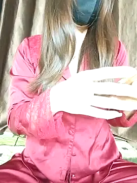 Snapshot of Baby_girl1 chatting on December 14, 6:52 am Baby girl1 online show from December 14, 6:52 am