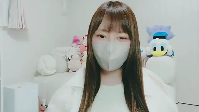 yuyuchan   online show from March 9, 11:03 am