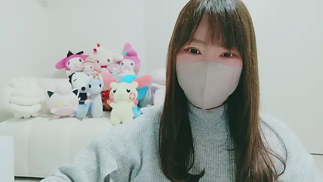 yuyuchan   online show from April 10, 10:53 am