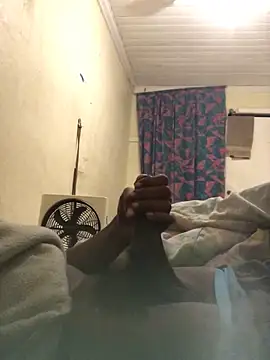 Snapshot of reckless_34 chatting on February 10, 5:11 am reckless 34 online show from February 10, 5:11 am