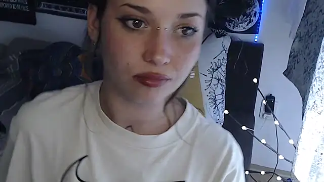 AlienforTwenty online show from March 13, 12:23 pm