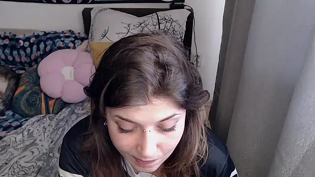 AlienforTwenty online show from April 19, 12:26 pm