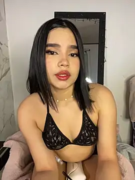 Snapshot of karii__ chatting on December 15, 9:08 pm karii online show from December 15, 9:08 pm