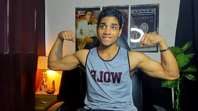 Dustyn Michelle1 online show from January 9, 7:04 pm