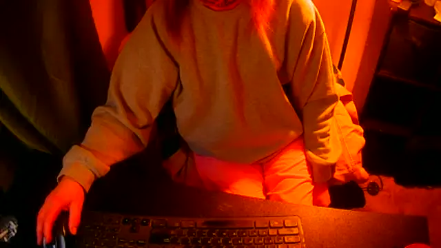 GoodGirlKelly online show from March 14, 9:31 pm