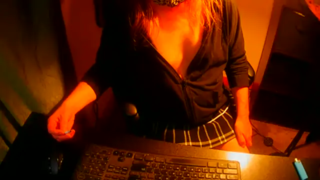 Snapshot of GoodGirlKelly chatting on May 11, 2:50 am GoodGirlKelly online show from May 11, 2:50 am