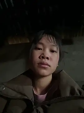 Snapshot of Ocicat-xe chatting on December 14, 12:27 am Ocicat-xe online show from December 14, 12:27 am