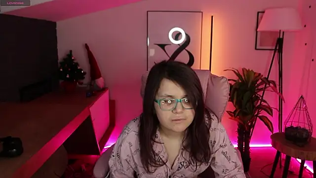 Ariell Mini online show from January 18, 2:21 pm