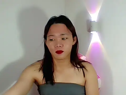 whirl girl online show from January 12, 1:27 pm