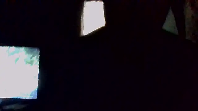 givr6inches online show from January 18, 8:45 pm