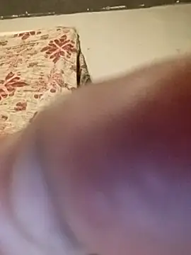 givr6inches online show from August 8, 11:07 pm