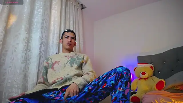 TOMBOYSEXX online show from December 16, 1:16 pm