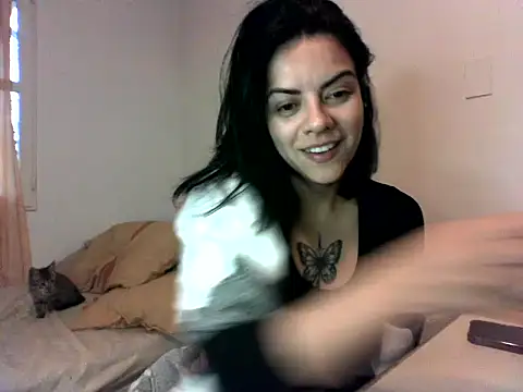 luluclark69 online show from May 16, 8:18 pm
