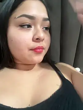 Snapshot of im-ange2 chatting on December 16, 5:01 am im-ange2 online show from December 16, 5:01 am