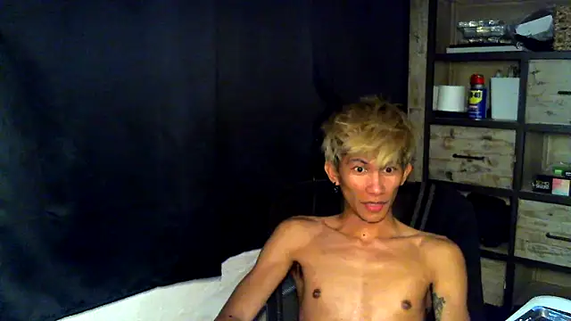 Snapshot of jhaycobXgarcia chatting on April 2, 2:53 am jhaycobXgarcia online show from April 2, 2:53 am