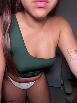 Zarahs Blare1 online show from May 31, 12:52 am