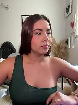 Zarahs Blare1 online show from July 12, 10:01 pm