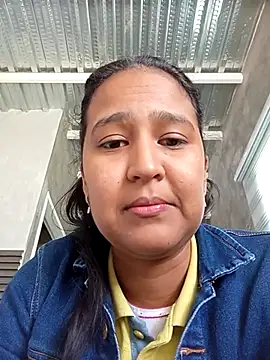 Snapshot of Plianna chatting on December 14, 5:29 pm Plianna online show from December 14, 5:29 pm