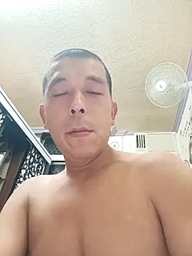 Snapshot of Blackpaullee chatting on May 24, 1:27 pm Blackpaullee online show from May 24, 1:27 pm