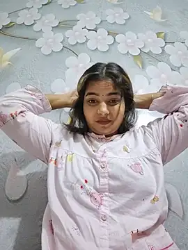 Snapshot of Himani_0122 chatting on July 5, 9:05 am Himani 0122 online show from July 5, 9:05 am