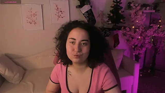 Snapshot of Kaila_Brown chatting on December 23, 5:05 am Kaila Brown online show from December 23, 5:05 am