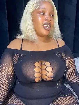 THICKBARBIE32 online show from July 1, 1:07 am