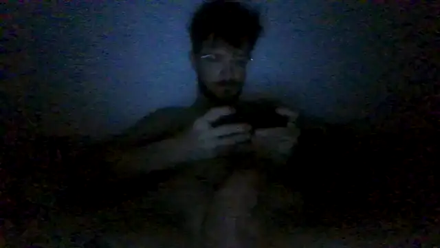 Snapshot of atreus69big chatting on May 29, 10:30 pm atreus69big online show from May 29, 10:30 pm