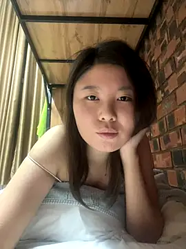 Sarah2127 online show from December 18, 11:00 pm