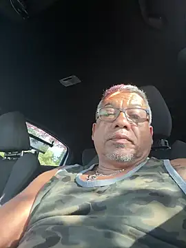 Snapshot of tigre6911 chatting on June 7, 9:29 pm tigre6911 online show from June 7, 9:29 pm