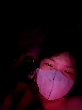 May-Ne online show from April 7, 5:13 pm