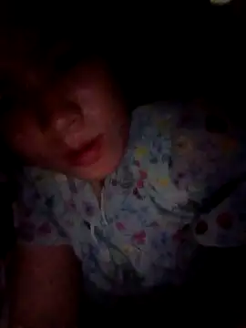 May-Ne online show from April 8, 4:07 pm