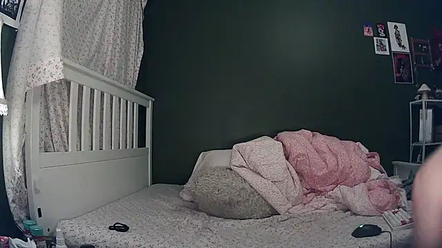 hanna banana5 online show from April 23, 5:52 am