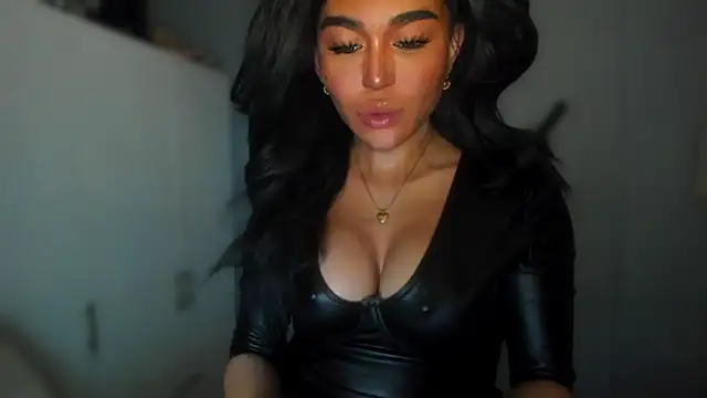 Snapshot of mxshemale_ladyboy chatting on December 26, 7:45 am mxshemale ladyboy online show from December 26, 7:45 am