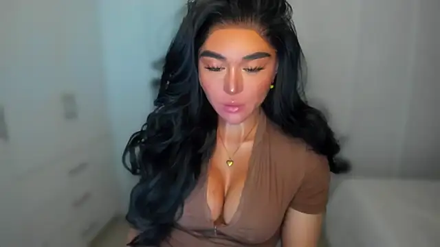 Snapshot of mxshemale_ladyboy chatting on January 21, 12:15 am mxshemale ladyboy online show from January 21, 12:15 am