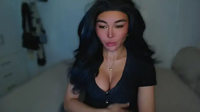 Snapshot of mxshemale_ladyboy chatting on March 2, 5:12 am mxshemale ladyboy online show from March 2, 5:12 am